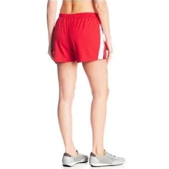 🏃‍♀️🆕 ASICS Women's Wicked Short red /white size medium (lined with brief) - Picture 2 of 8